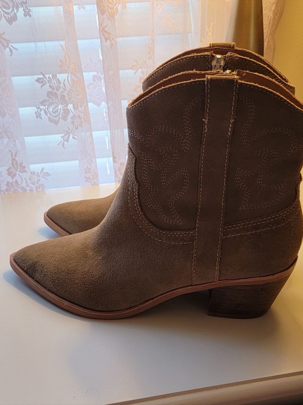 Dolce Vita Ankle Western Boots 8.5 - Picture 6 of 9